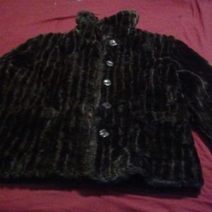 Vintage faux White Stag designer fur coat